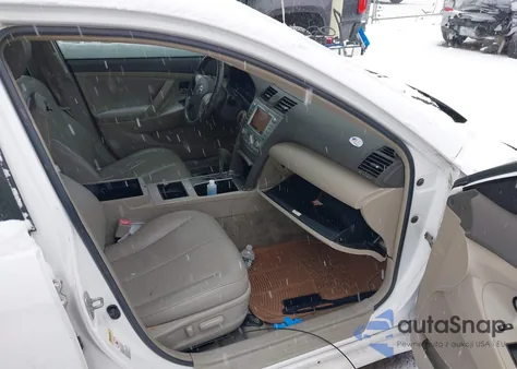 2009 Toyota Camry Hybrid z USA, uszkodzony, nr VIN 4T1BB46KX9U110414